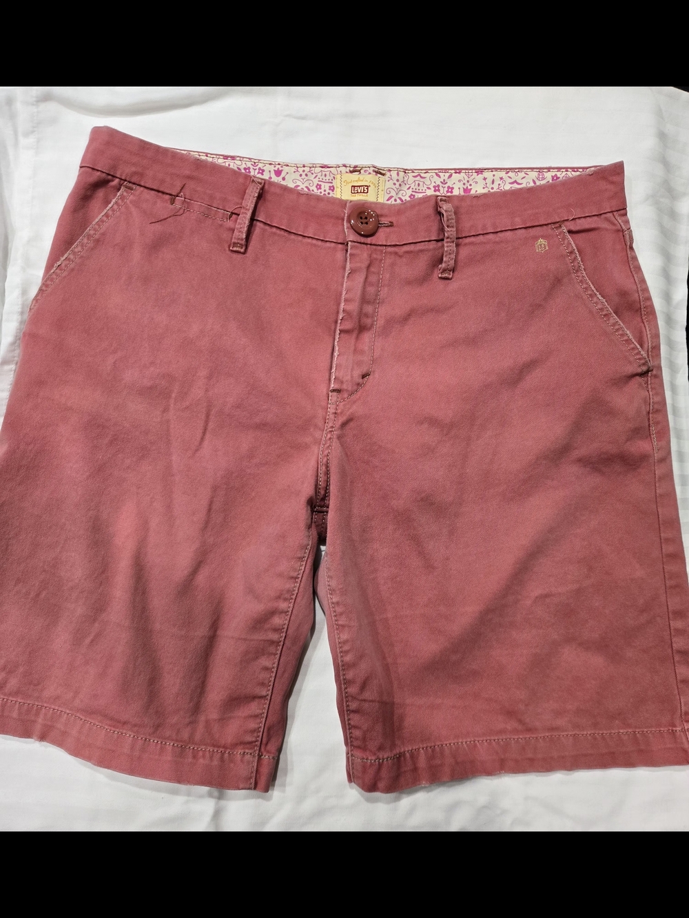 Levi's Women's Dusty Rose Chino Shorts